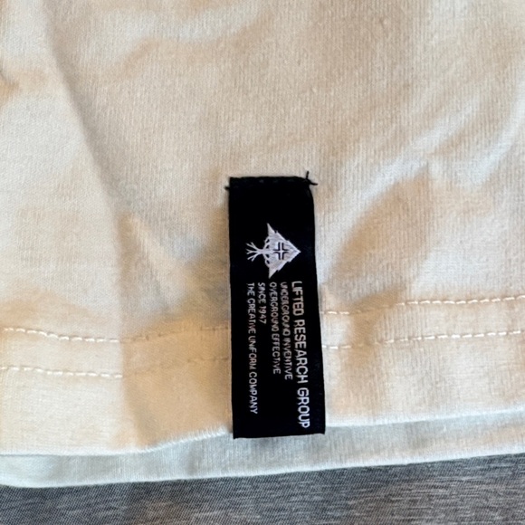 LRG Men's White Long Sleeve Graphic Tee - Picture 9 of 9